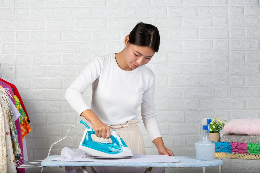 How To Use An Ironing Board Correctly: Shirts, Pants And Skirts!